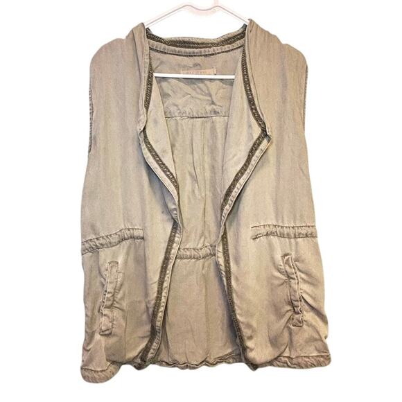 Max Jeans Jackets & Blazers - Max Jeans Women's Olive Green Utility Vest Open Front Embroidered Trim Pockets